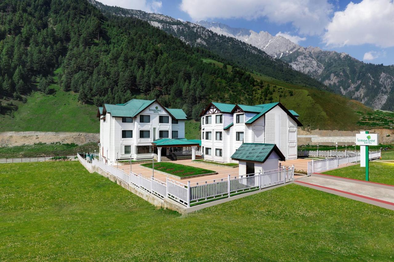 Lemon Tree Hotel, Sonāmarg Exteriör bild