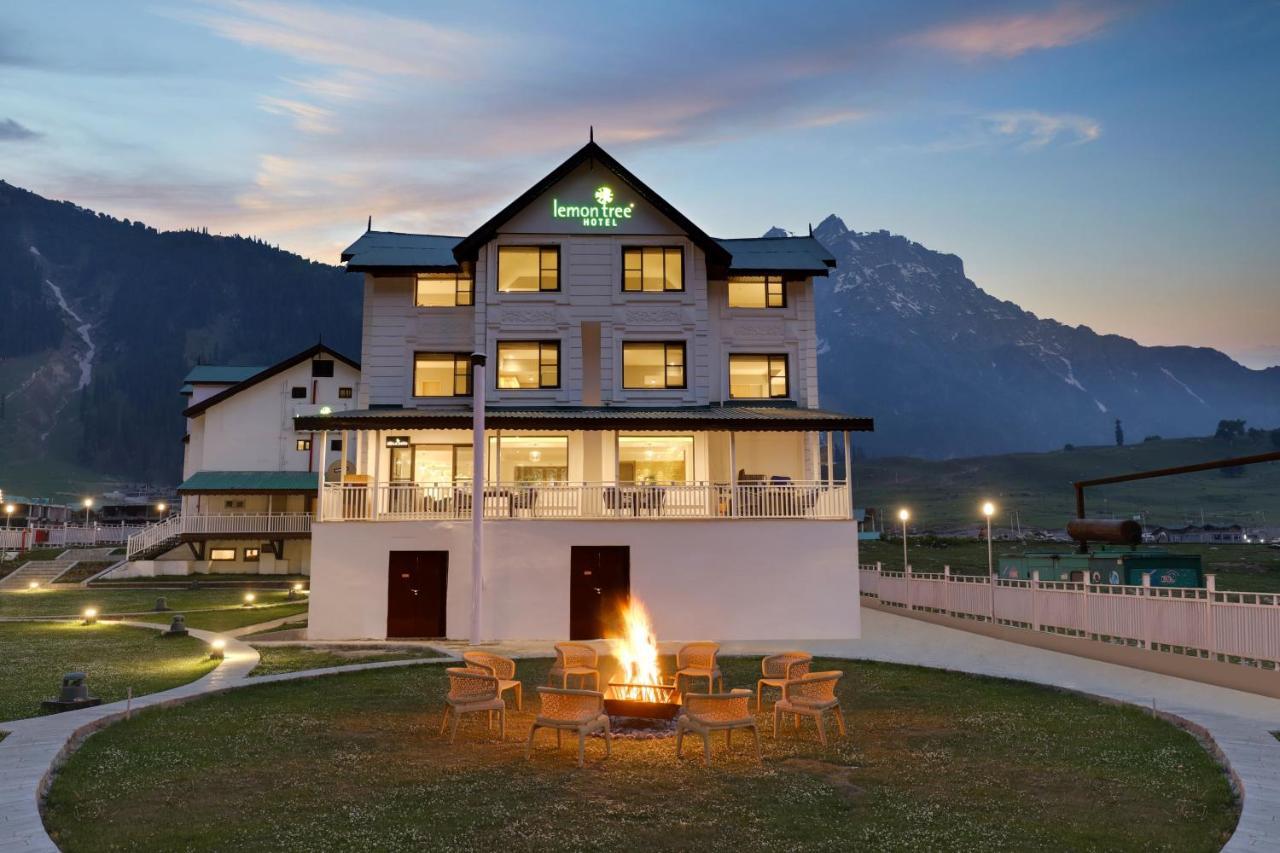 Lemon Tree Hotel, Sonāmarg Exteriör bild